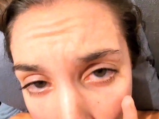 amateur blowjob cumshot finish in her mouth