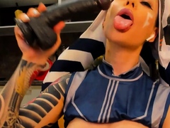 Close up MILF masturbation